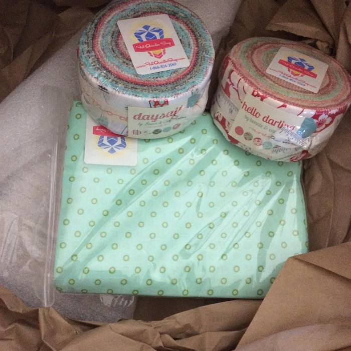Some new fun goodies arrived yesterday! Can't wait to begin sewing @fatquartershop #firecrackersquilt @bonniecottonway @thimbleblossoms #lovemylife happy Tuesday! 