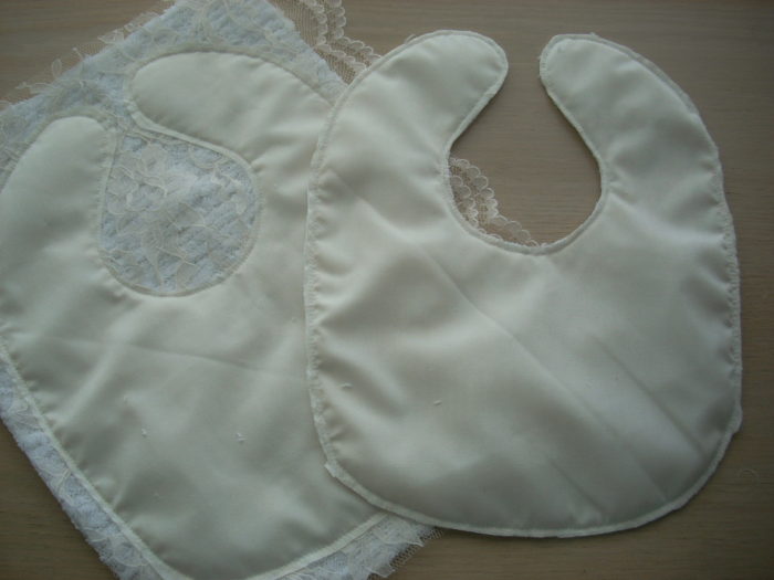 lace bib