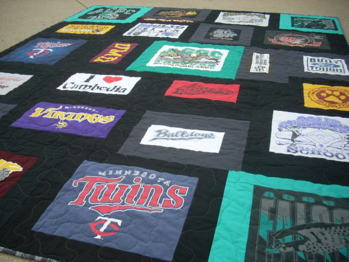 t-shirt quilt finish