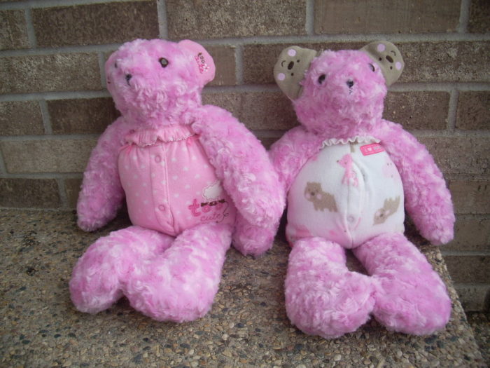 2 pink bears